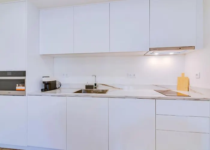 Graceful 12 Apartment *